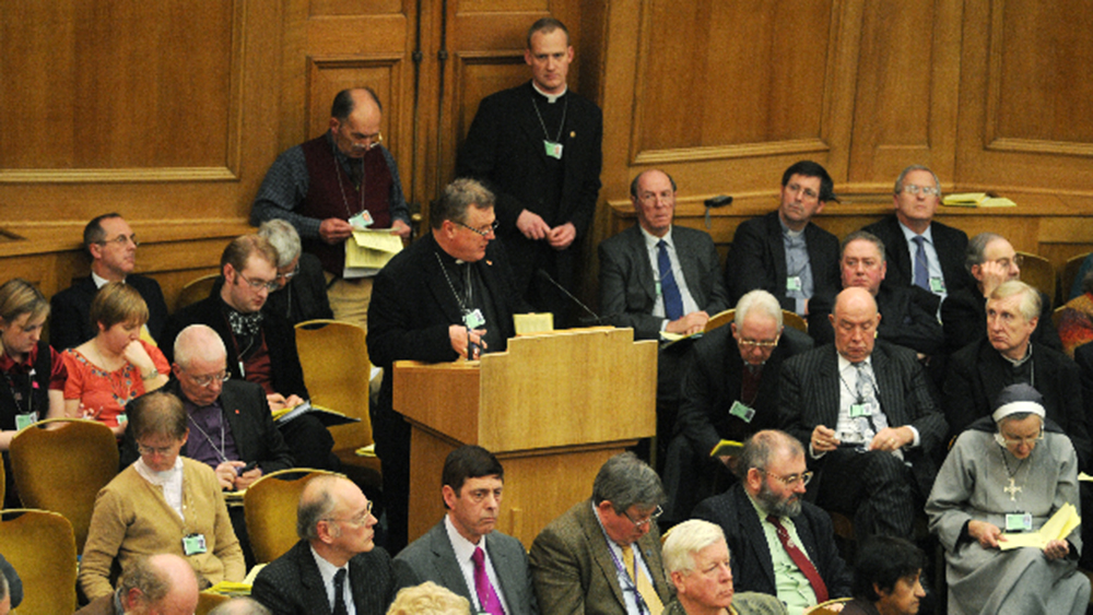 Richard Burridge speaking at General Synod in 2010